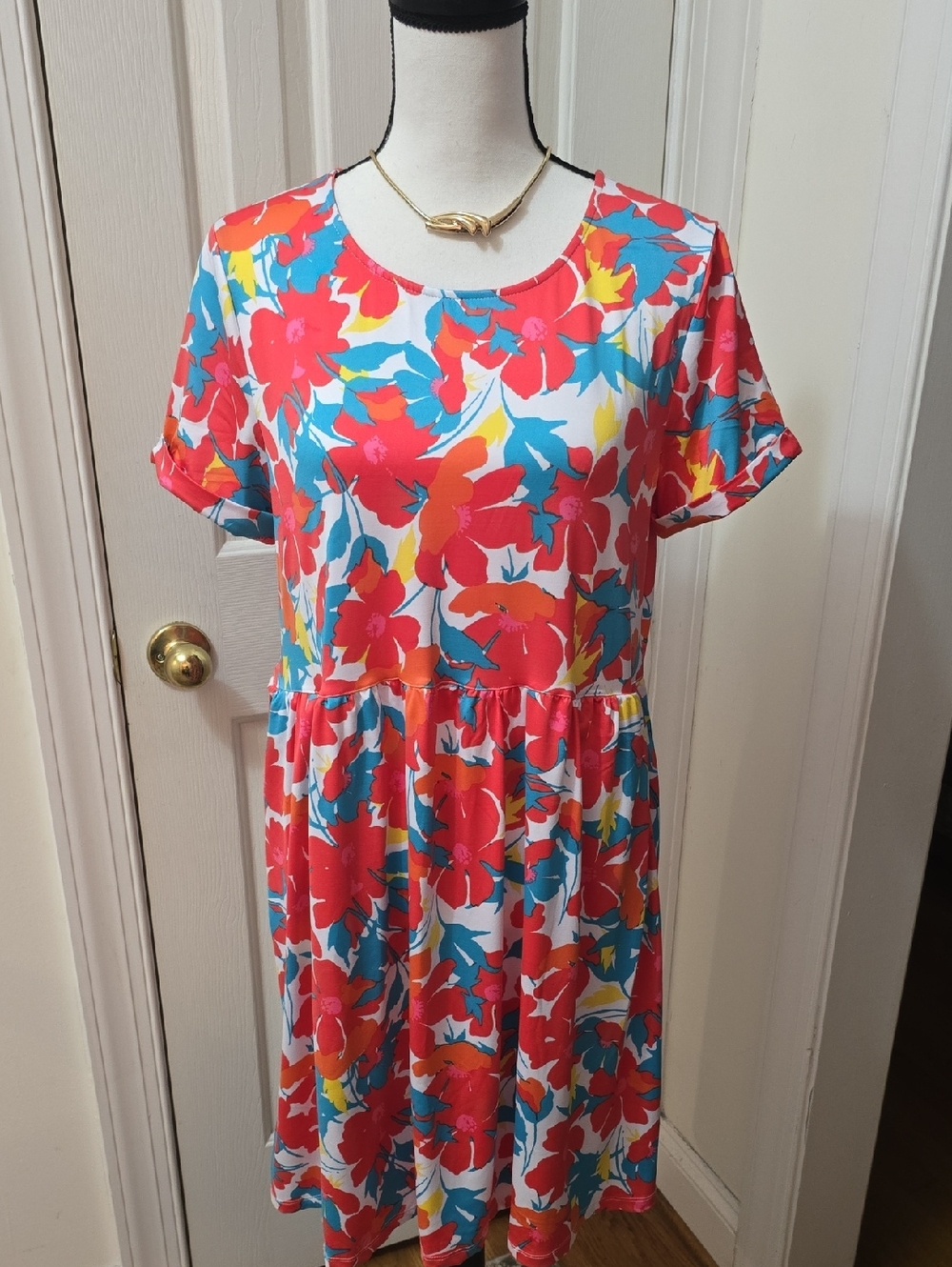 LARKY LARK WOMEN'S COLORFUL RED FLORAL DRESS SIZE MEDIUM